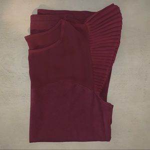 Maroon top from Express, size Med. Like New!
